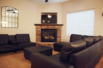 1288 N Cedar Blvd in Cedar City, UT - Building Photo - Building Photo