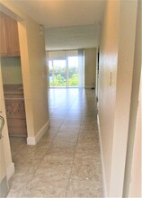 406 NW 68th Ave in Plantation, FL - Building Photo - Building Photo