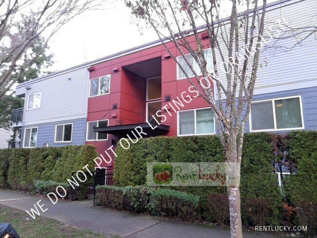 property at 2512 E Madison St