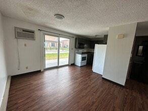 528 W 42nd St in Scottsbluff, NE - Building Photo - Building Photo