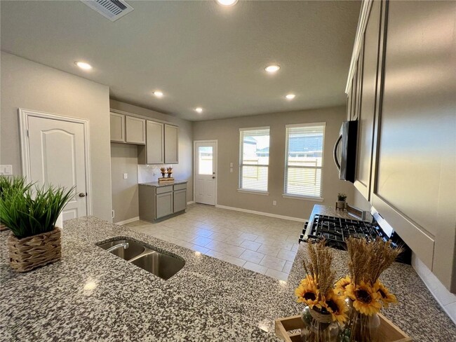 31418 Horseshoe Meadow Bend Ln