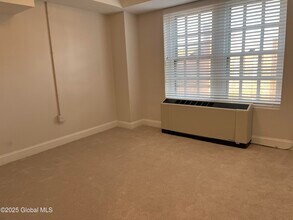 200 Broadway-Unit -406 in Troy, NY - Building Photo - Building Photo