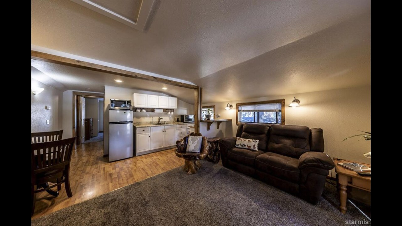 2580 Rose Ave in South Lake Tahoe, CA - Building Photo