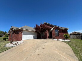 2712 Northridge Cir in Van Buren, AR - Building Photo