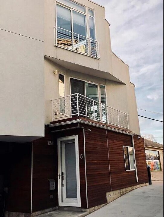 2115 W 32nd Ave in Denver, CO - Foto de edificio