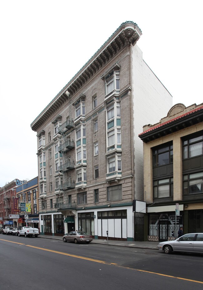 Lassen Apartments in San Francisco, CA - Building Photo - Building Photo