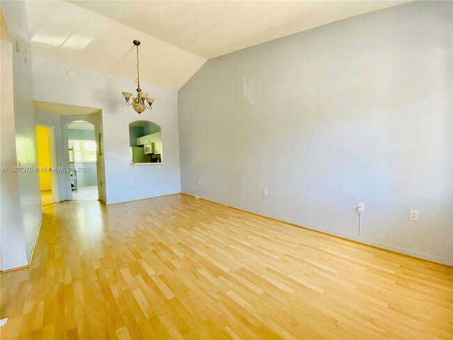 2140 NW 78th Ave in Pembroke Pines, FL - Building Photo - Building Photo