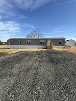 5619 Dry Fork Rd in Dry Fork, VA - Building Photo