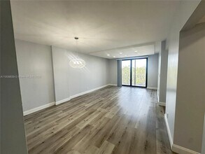901 Hillcrest Dr in Hollywood, FL - Building Photo - Building Photo