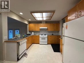 3040 Armada St in Coquitlam, BC - Building Photo - Building Photo