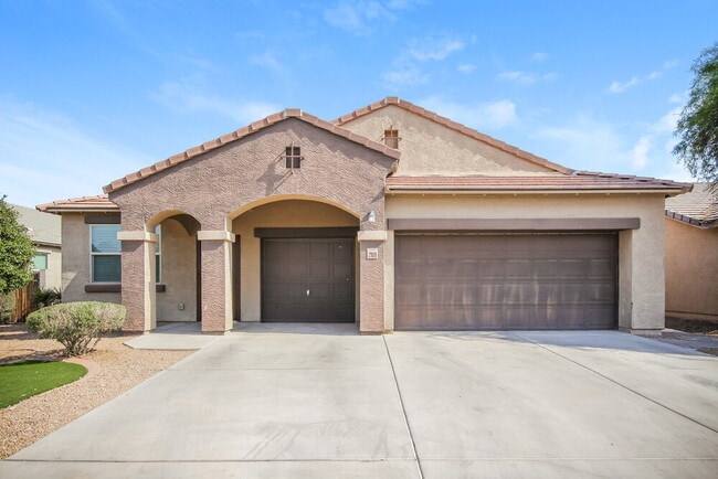 property at 2908 W Hidalgo Ave