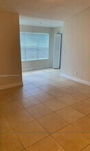 12840 Vista Isles Dr, Unit 626 in Plantation, FL - Building Photo - Building Photo