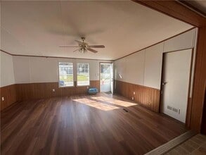 1210 Eagle Lake Blvd in Slidell, LA - Foto de edificio - Building Photo