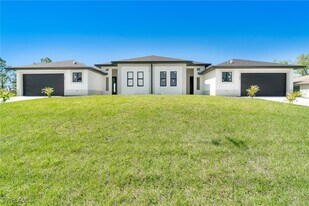 4725-4727-4727 27th St SW in Lehigh Acres, FL - Building Photo