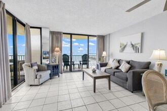 2500 N Ocean Blvd in Myrtle Beach, SC - Foto de edificio - Building Photo