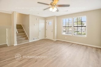 1065 Parkwest Ct in Stone Mountain, GA - Building Photo - Building Photo