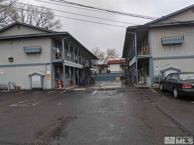 1484 Lewis St in Reno, NV - Foto de edificio - Building Photo