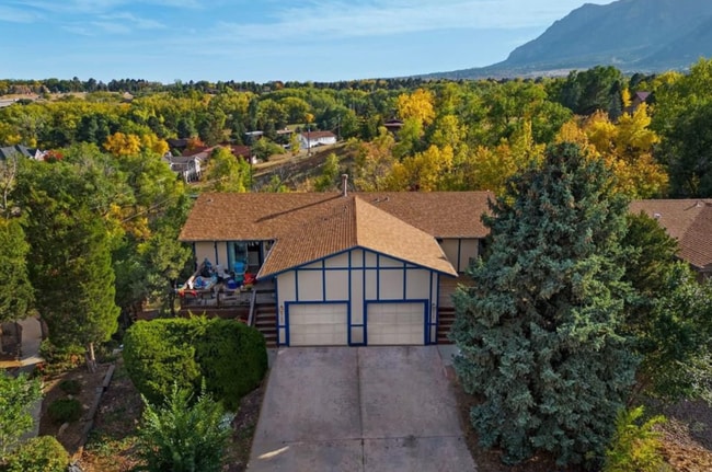 2167 Broadmoor Rd Cir in Colorado Springs, CO - Building Photo - Building Photo