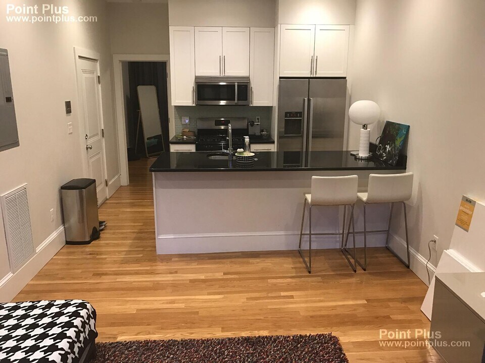 87 3rd St, Unit 87 Third St in Cambridge, MA - Building Photo