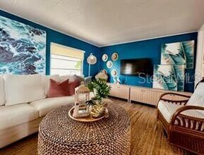 39248 US-19 in Tarpon Springs, FL - Building Photo - Building Photo