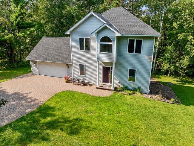 property at 9962 Idyllwood Blvd