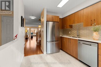 83-583 Mondeo Dr in Toronto, ON - Building Photo - Building Photo