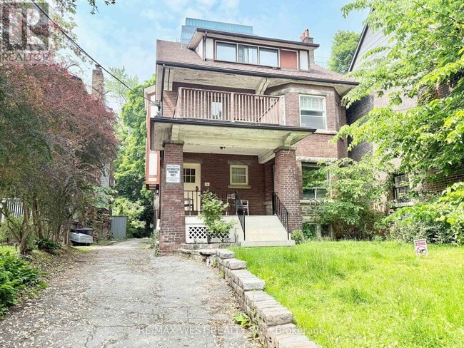 property at 16-16 Foxbar Rd
