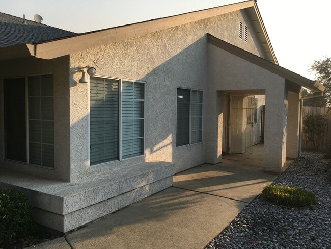 property at 4463 Lynbrook Loop