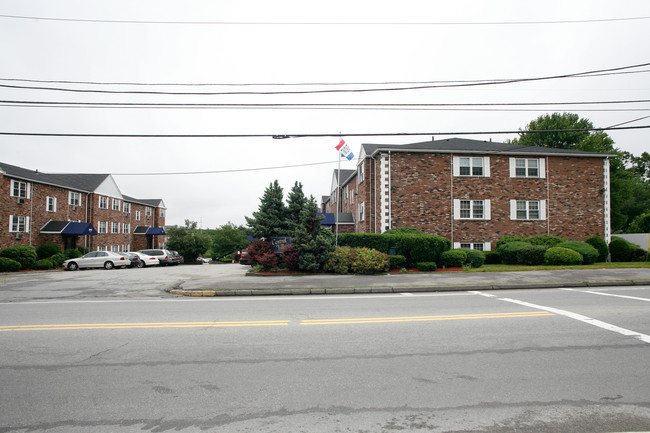 Central Village South in Leominster, MA - Foto de edificio - Building Photo