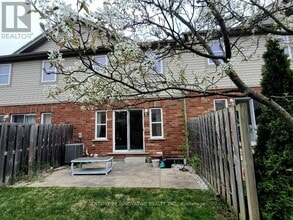 535-535 Margaret St in Cambridge, ON - Building Photo - Building Photo