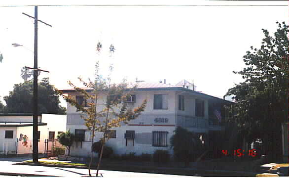 4819 Eagle Rock Blvd in Los Angeles, CA - Building Photo