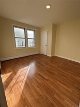 1989 Cruger Ave in Bronx, NY - Building Photo - Building Photo