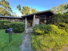 1173 Seminole Dr in Tallahassee, FL - Building Photo