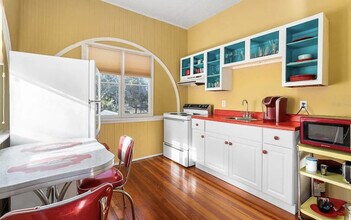 205 SE 7th St in Gainesville, FL - Building Photo - Building Photo