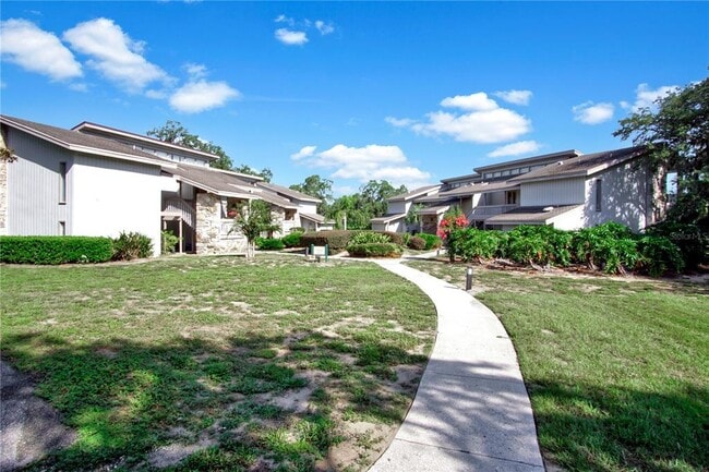 2213 Burnway Rd in Haines City, FL - Building Photo - Building Photo