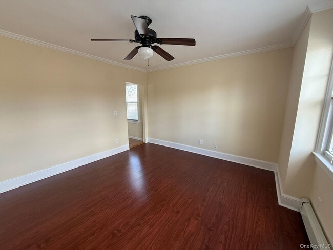 30-16 154th St in Queens, NY - Building Photo - Building Photo