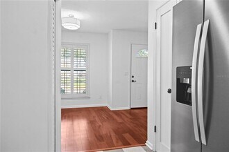 14818 Winding Creek Ct in Tampa, FL - Building Photo - Building Photo