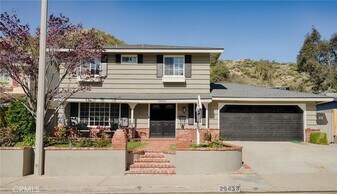 29433 Abelia Rd in Santa Clarita, CA - Building Photo