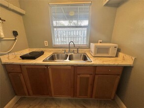 1410 SW 28th St, Unit A in Fort Lauderdale, FL - Building Photo - Building Photo