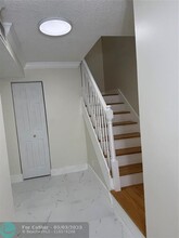 3336 Quail Close in Pompano Beach, FL - Building Photo - Building Photo