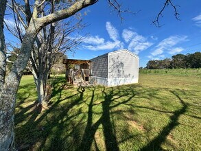 15078 S Hwy 11 in Fair Play, SC - Building Photo - Building Photo