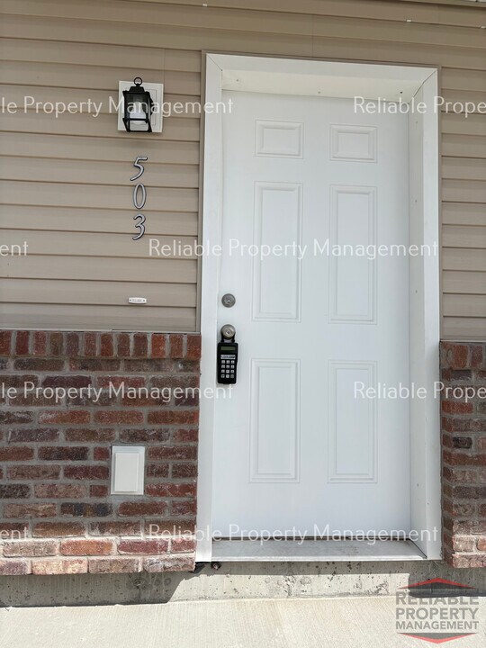 2015 Lawrence Ln, Unit 503 in Blackfoot, ID - Foto de edificio