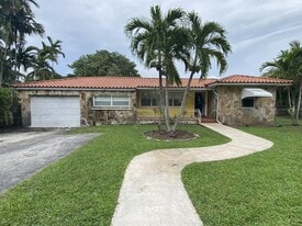 14131 NW 3rd Ave in Miami, FL - Building Photo