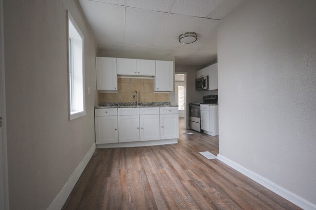 1207 Fulton Rd NW, Unit 1 in Canton, OH - Building Photo - Building Photo