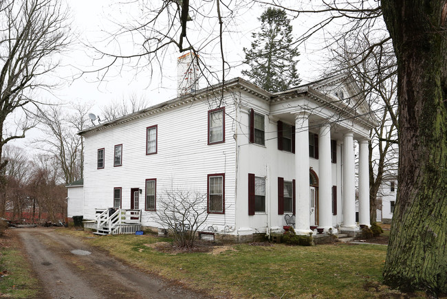 167 Broadway in Norwich, CT - Building Photo - Building Photo