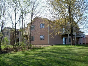 Priorwood Place in Prior Lake, MN - Building Photo - Building Photo