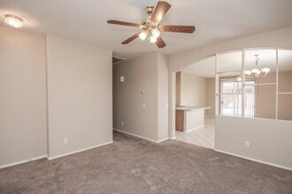 11170 W Holly St in Avondale, AZ - Building Photo - Building Photo