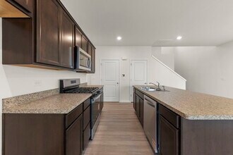 2416 Tailshot Rd in Naperville, IL - Building Photo - Building Photo