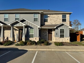 Aria Village in Whitehouse, TX - Building Photo - Building Photo