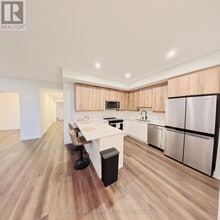 4787J Bank St in Ottawa, ON - Building Photo - Building Photo